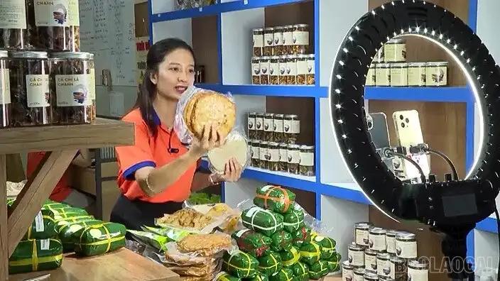 Chợ tết trực tuyến đưa nông sản vùng cao đến mọi miền