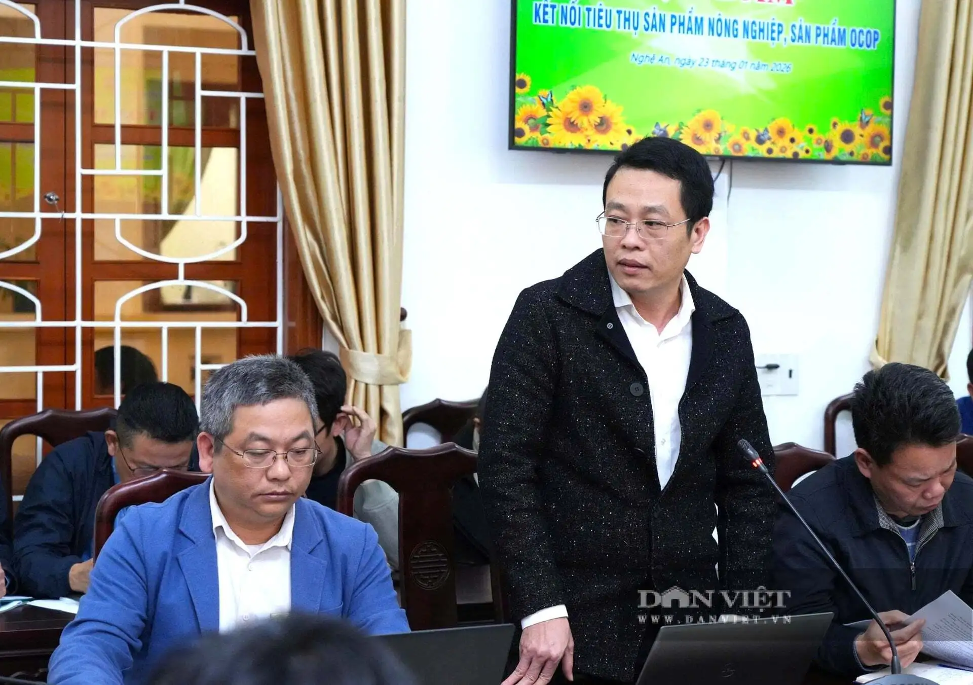 Chuyên gia, nhà quản lý, nhà nông bàn giải pháp “mở chợ” bán nông sản, sản phẩm sao OCOP Nghệ An