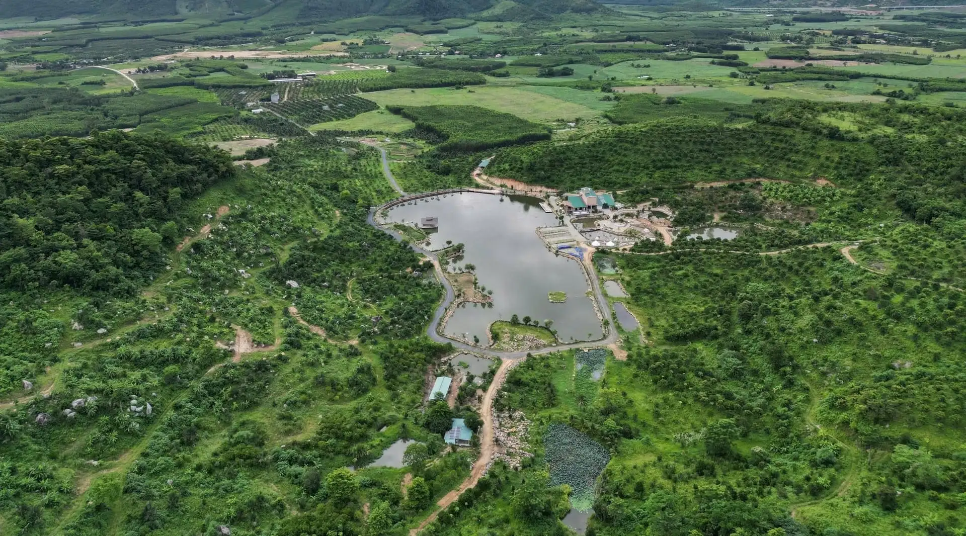 Đòn bẩy kinh tế biển và nông nghiệp công nghệ cao của Khánh Hòa