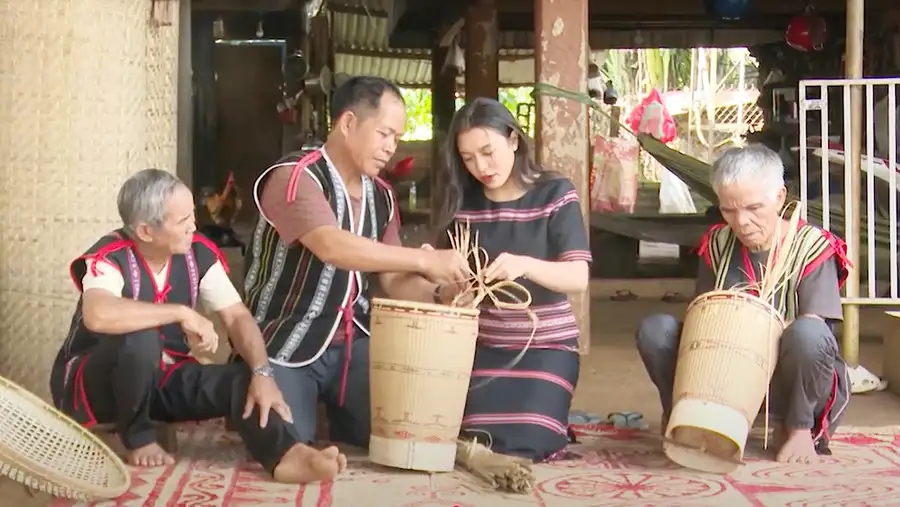 Khi hạt cà phê mở lối du lịch canh nông ở Ia Phí