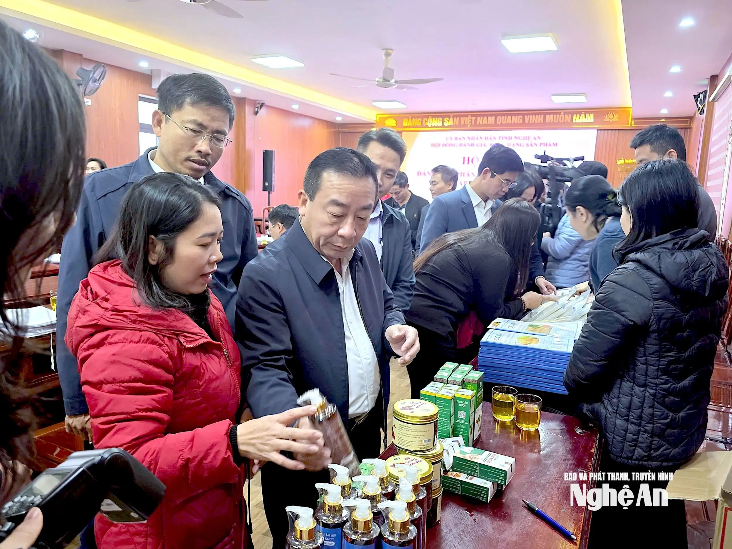 Những ‘cái bắt tay’ giúp nâng tầm giá trị sản phẩm OCOP Nghệ An