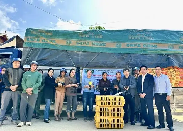 Trao con giống – Tạo sinh kế giảm nghèo bền vững cho đồng bào dân tộc thiểu số miền núi Nghệ An