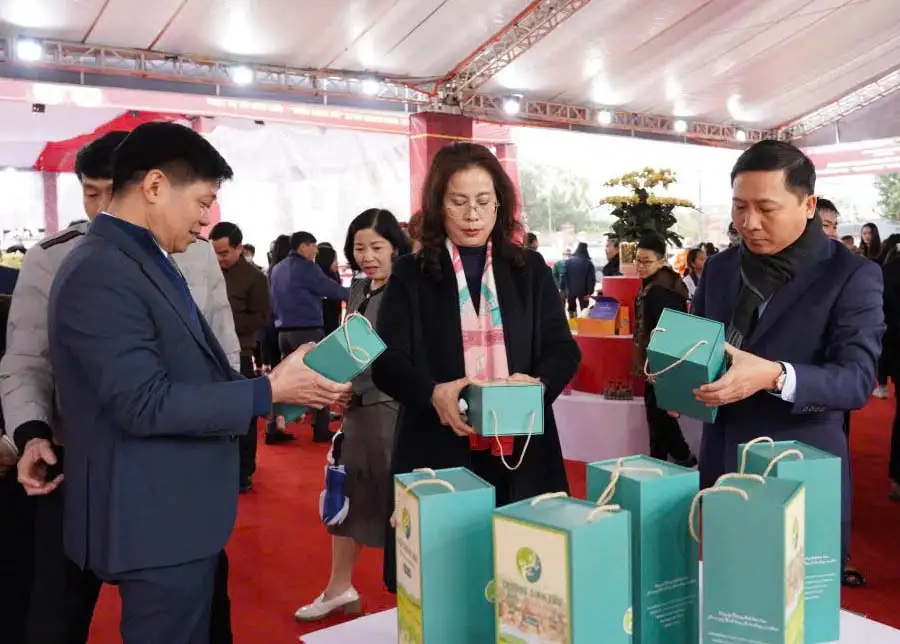 100 gian hàng quảng bá sản phẩm OCOP tiêu biểu phục vụ Tết tại Quang Minh