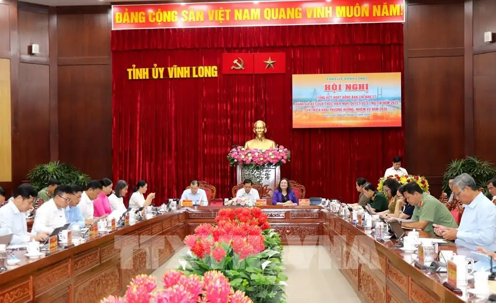 Chuyển đổi số thành đòn bẩy phát triển kinh tế Vĩnh Long