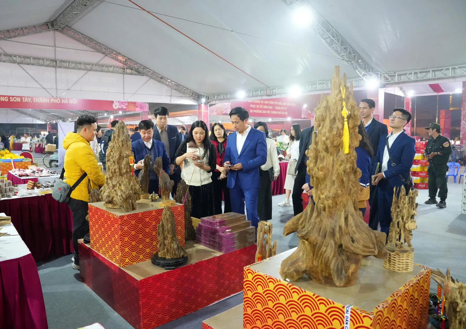 Hà Nội rộn ràng chuỗi không gian quảng bá sản phẩm OCOP phục vụ Tết Bính Ngọ – “Xuân Đoàn Kết”