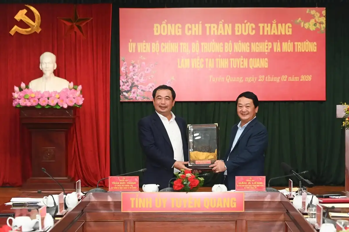 ‘Khi người dân thoát nghèo, tỉnh mới phát triển bền vững’