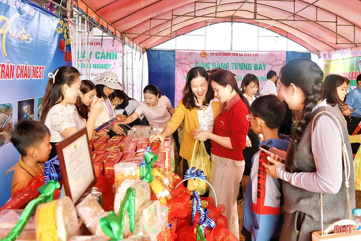 Quảng bá sản phẩm đặc trưng, OCOP qua các phiên chợ Xuân