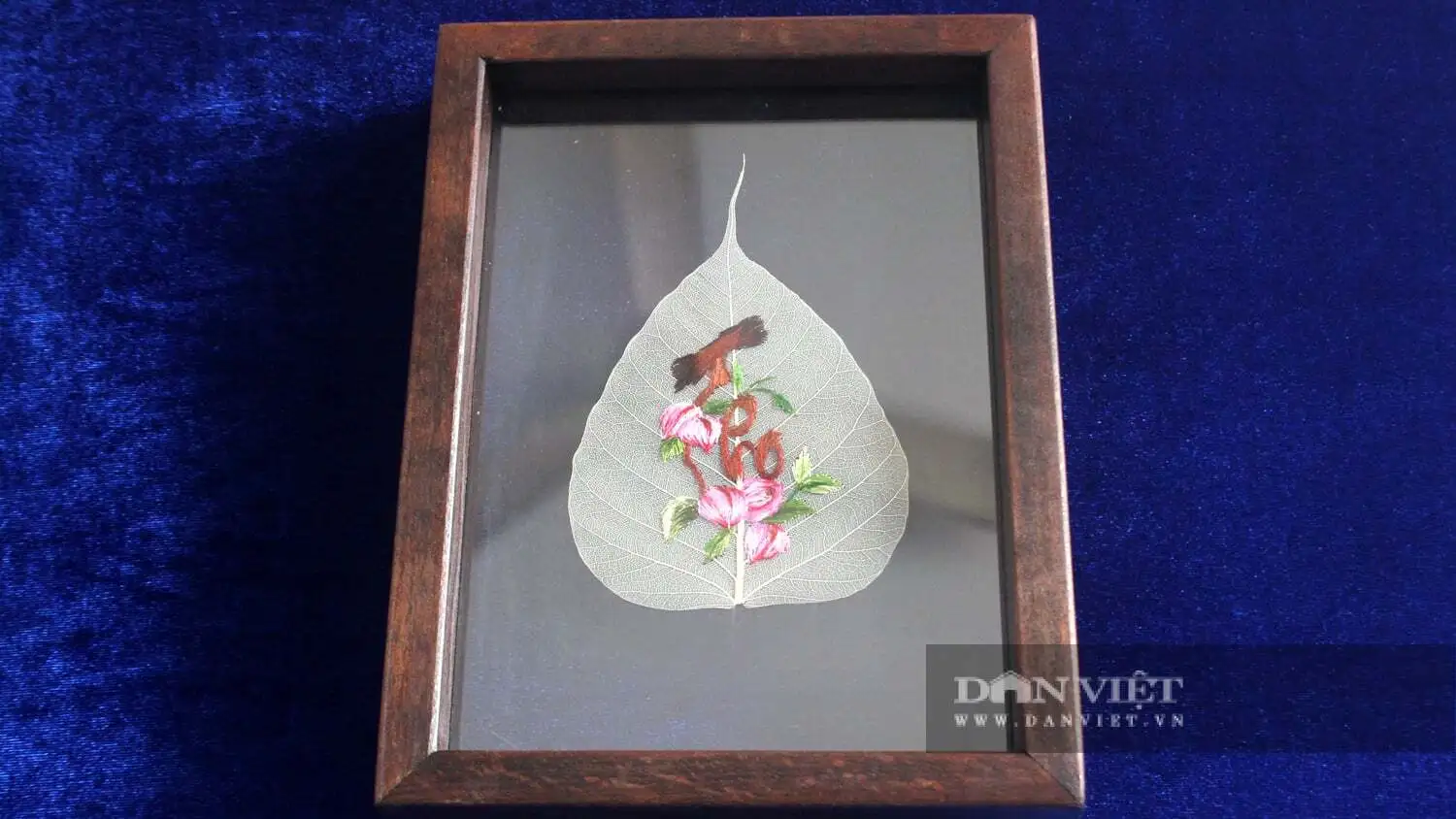 Thêu tranh trên lá bồ đề, người phụ nữ Đồng Nai đã có sản phẩm OCOP 3 sao