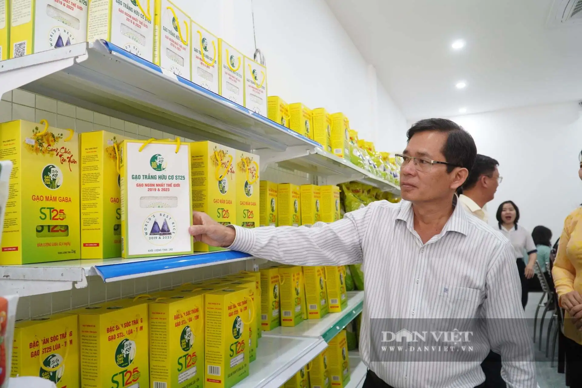 Trung tâm Khuyến nông và Dịch vụ nông nghiệp TP.Cần Thơ ra mắt cửa hàng OCOP 3 miền, chỉ bán sản phẩm đạt chuẩn 4-5 sao