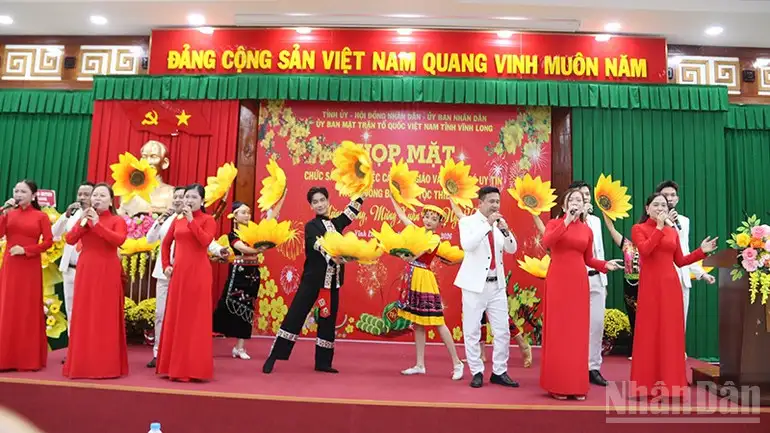 Vĩnh Long phát huy truyền thống đoàn kết xây dựng nông thôn mới, đô thị văn minh