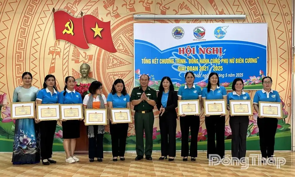 Đồng hành cùng phụ nữ biên cương