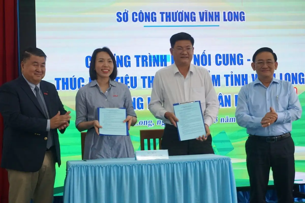 Hơn 30 doanh nghiệp, HTX Vĩnh Long kết nối vào siêu thị GO!