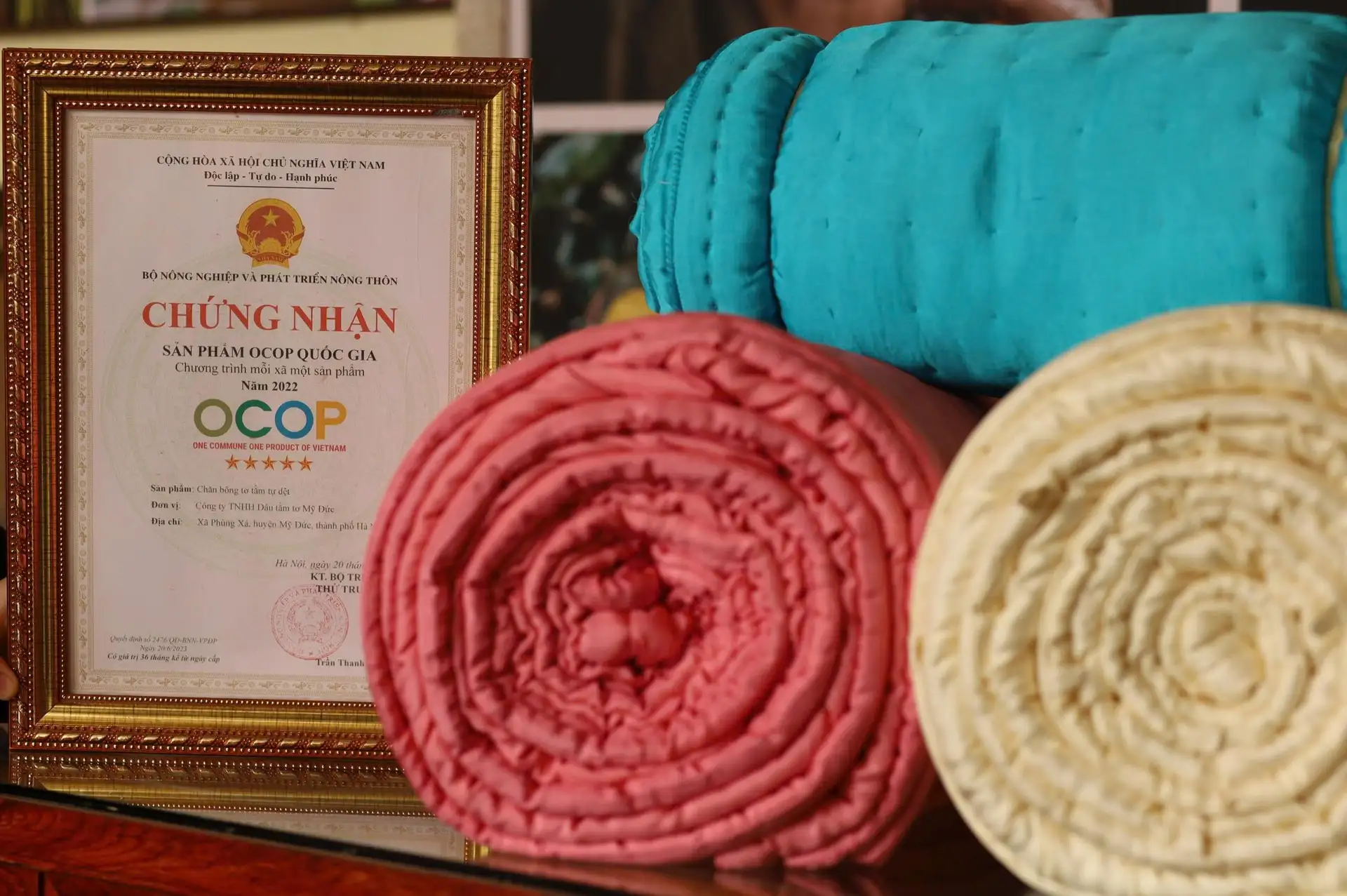 Khi con tằm trở thành “công nhân dệt lụa” ở Mỹ Đức