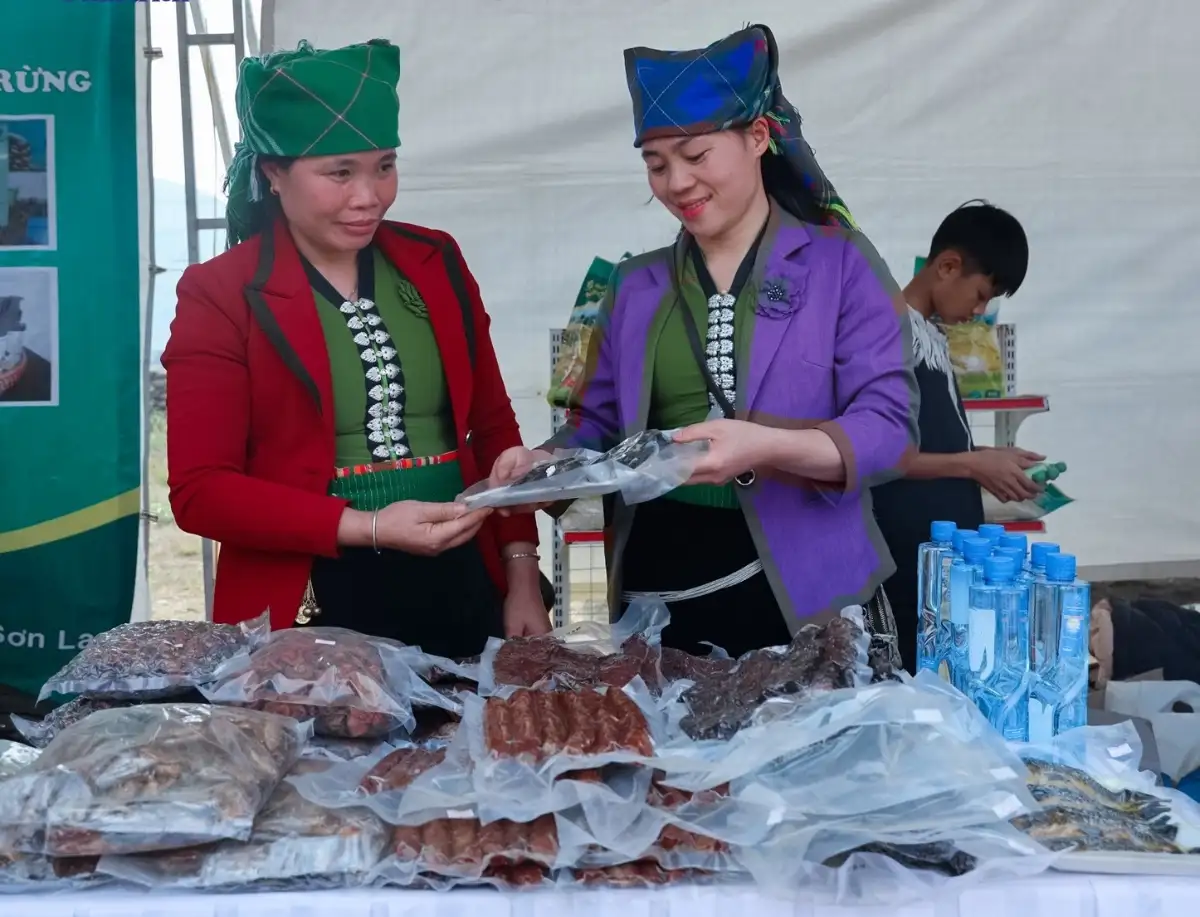 Lễ hội đầu năm: Cơ hội mở rộng thị trường OCOP, gia tăng giá trị kinh tế địa phương