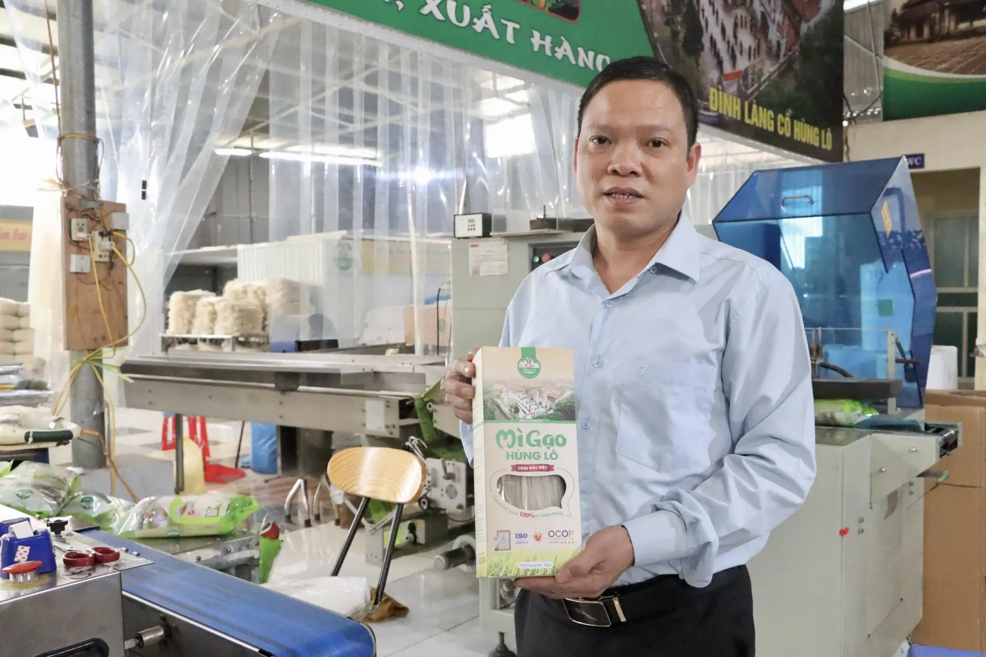 Những người thức giấc khi “bình minh chưa lên”, mang mì gạo ra thế giới