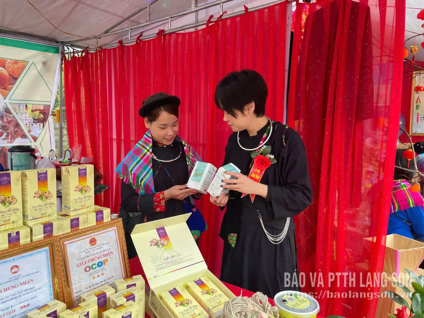 Nông sản “bắt sóng” hội