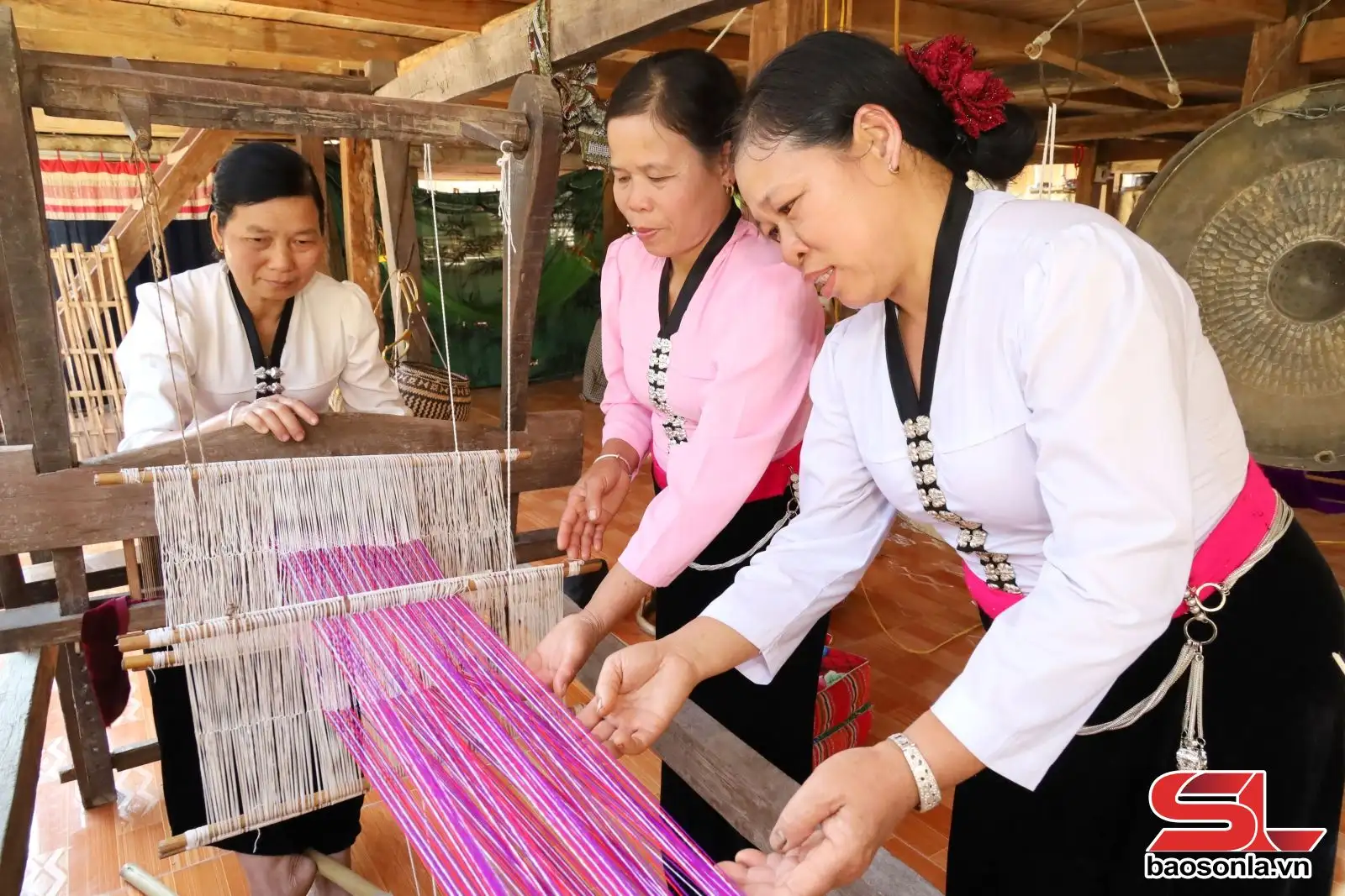 Phụ nữ Mường Chiên chung tay xây dựng NTM