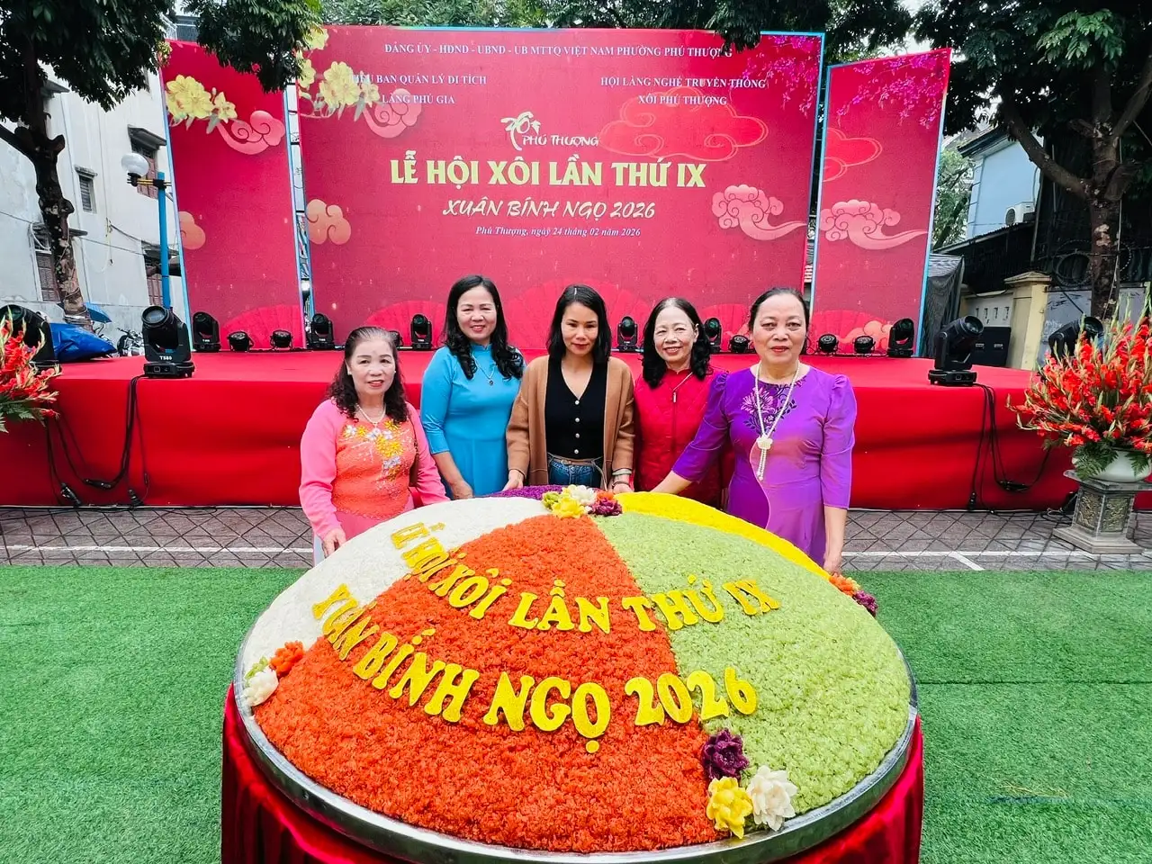 Phú Thượng khẳng định giá trị làng nghề xôi qua các sản phẩm OCOP 3 sao