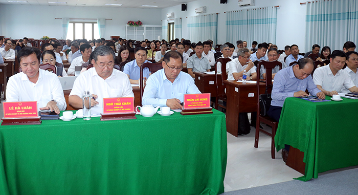 Quan tâm thúc đẩy phát triển nhanh, bền vững nông nghiệp, kinh tế nông thôn gắn với xây dựng nông thôn mới