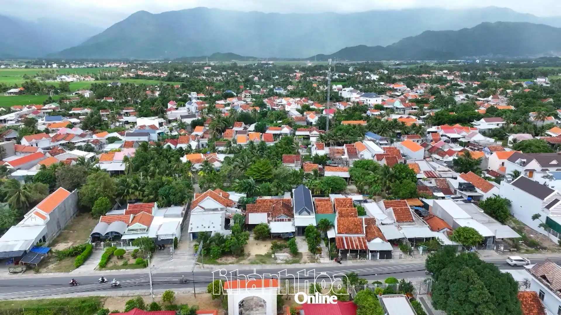 Quyết liệt triển khai chương trình nông thôn mới