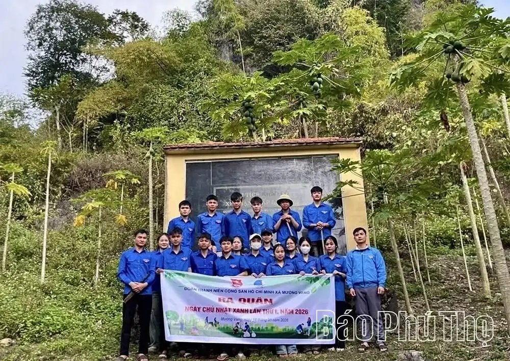 Sức trẻ Mường Vang chung tay xây dựng nông thôn mới