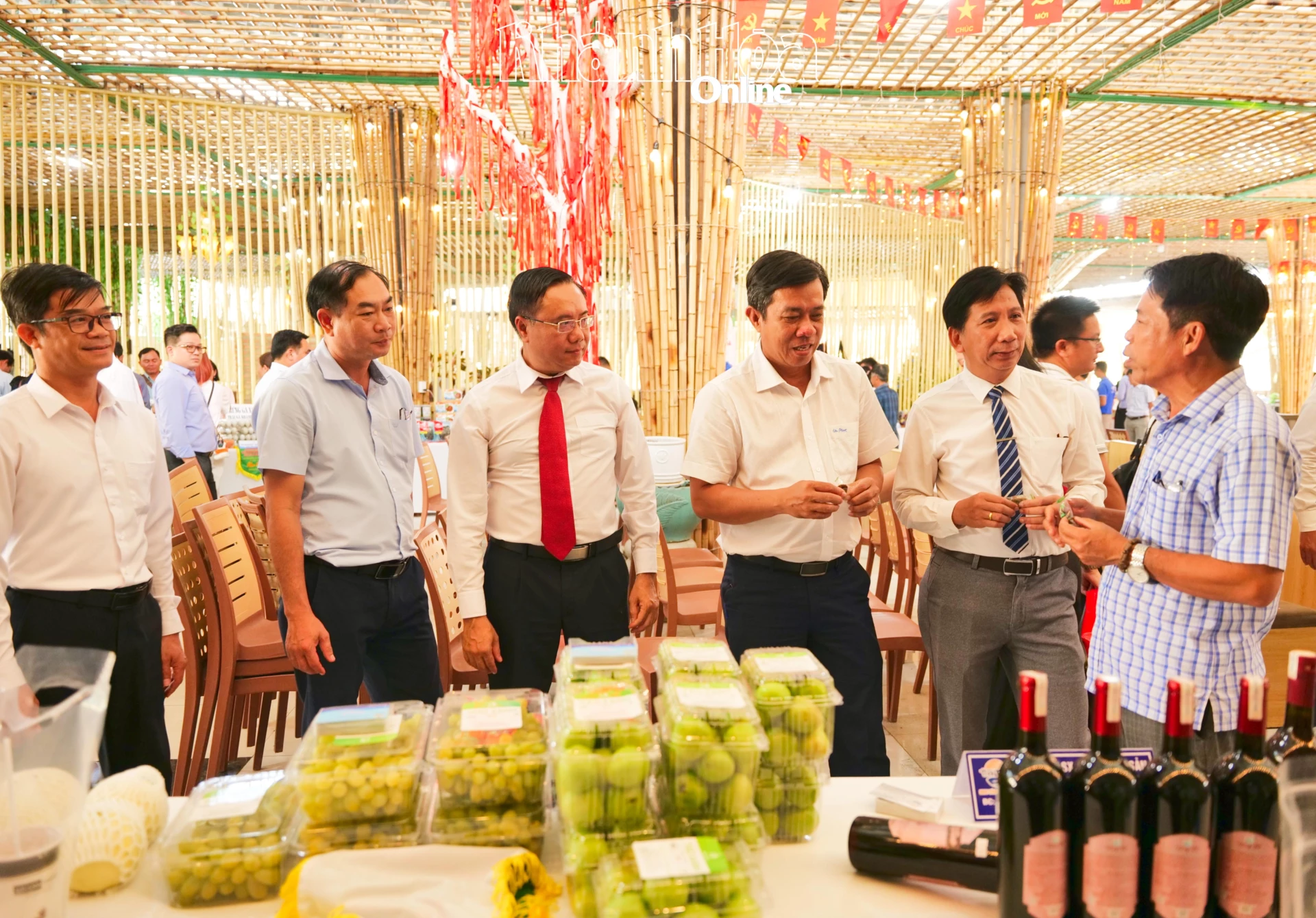 Tăng cường kết nối cung – cầu, thúc đẩy tiêu thụ sản phẩm OCOP