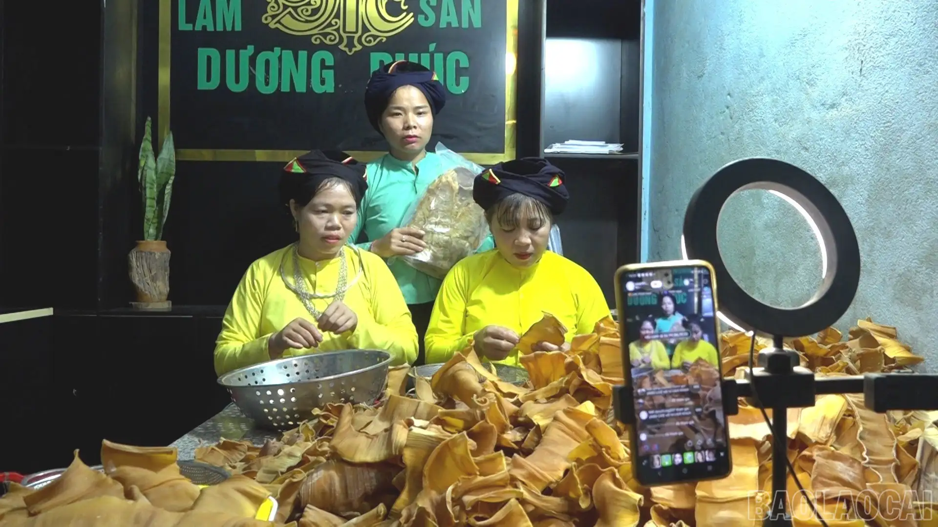 Thương mại điện tử – động lực phát triển cho hợp tác xã vùng cao