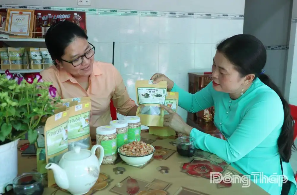 Từ con tép đồng đến sản phẩm OCOP 3 sao