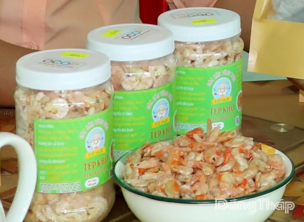 Từ con tép đồng đến sản phẩm OCOP 3 sao