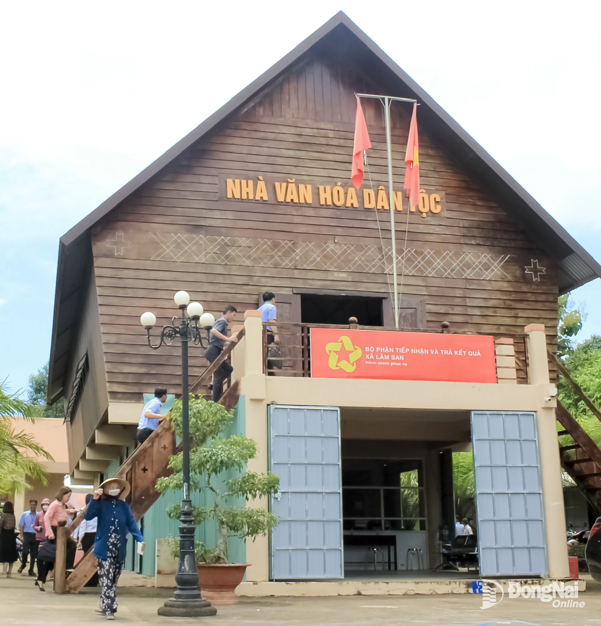 Xây dựng nông thôn mới đậm đà bản sắc văn hóa