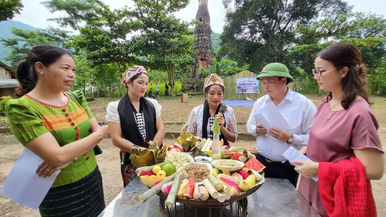 Du lịch cộng đồng “hướng mở” triển vọng cho nông thôn mới vùng cao Nghệ An