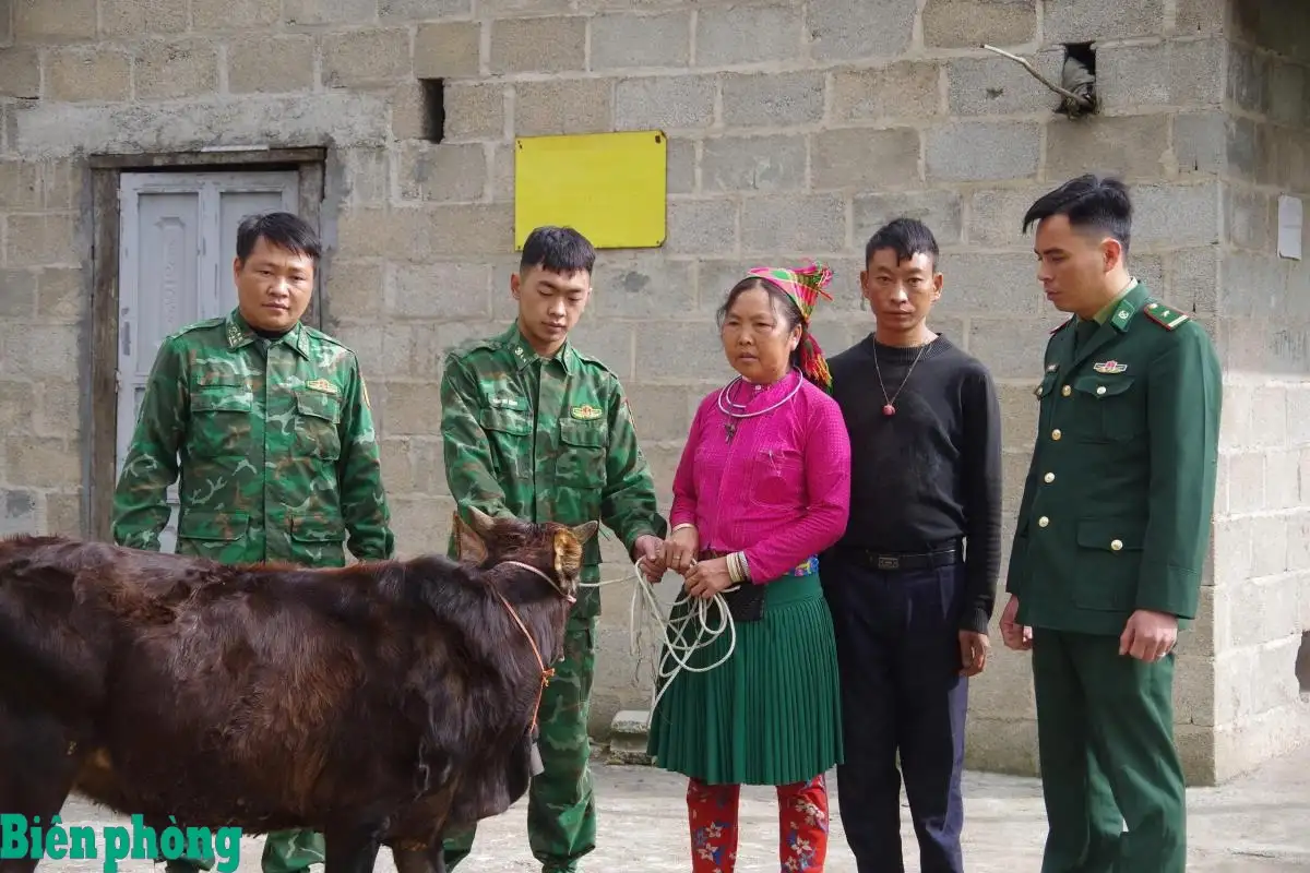 Gieo “mầm” no ấm nơi biên cương Tổ quốc