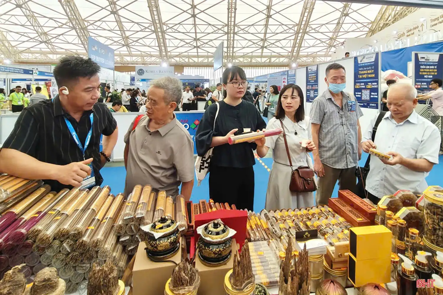 Hà Tĩnh giới thiệu 30 sản phẩm tiêu biểu tại Hội chợ Thương mại quốc tế Việt Nam