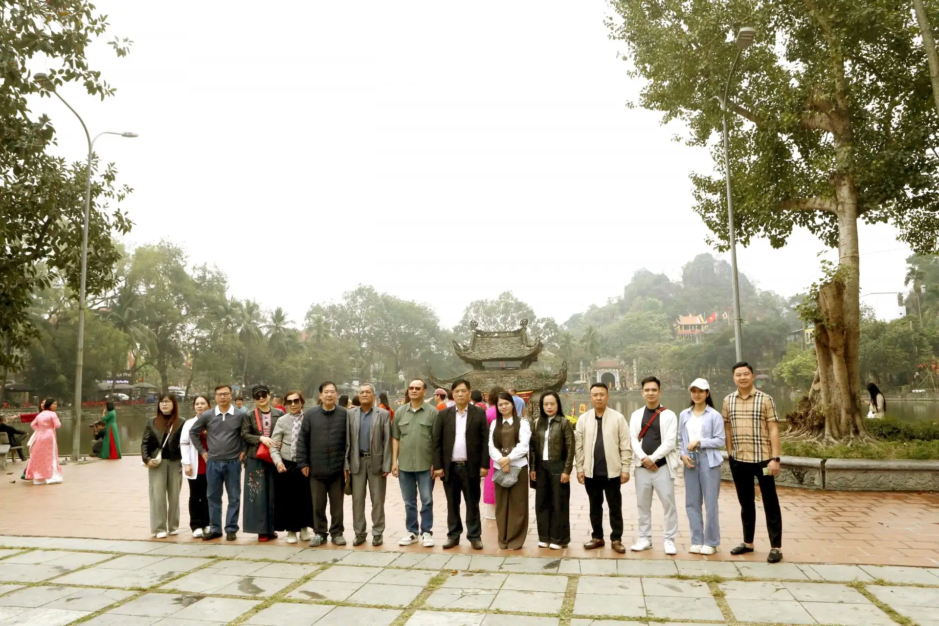 Làng nghề Quốc Oai kết nối du lịch tâm linh để nâng tầm sản phẩm