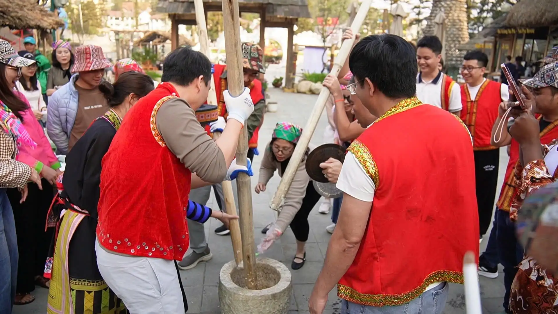 Lào Cai: Sa Pa phát huy di sản văn hoá thu hút khách du lịch, tạo sinh kế bền vững