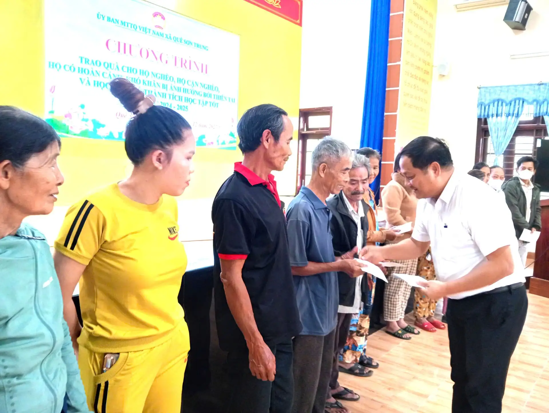 Nỗ lực chăm lo người khó khăn