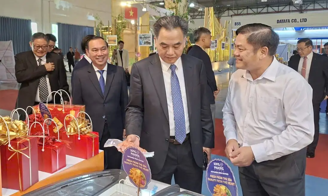 Thúc đẩy OCOP, mở rộng hợp tác sản xuất nông nghiệp TP.HCM – Savannakhet