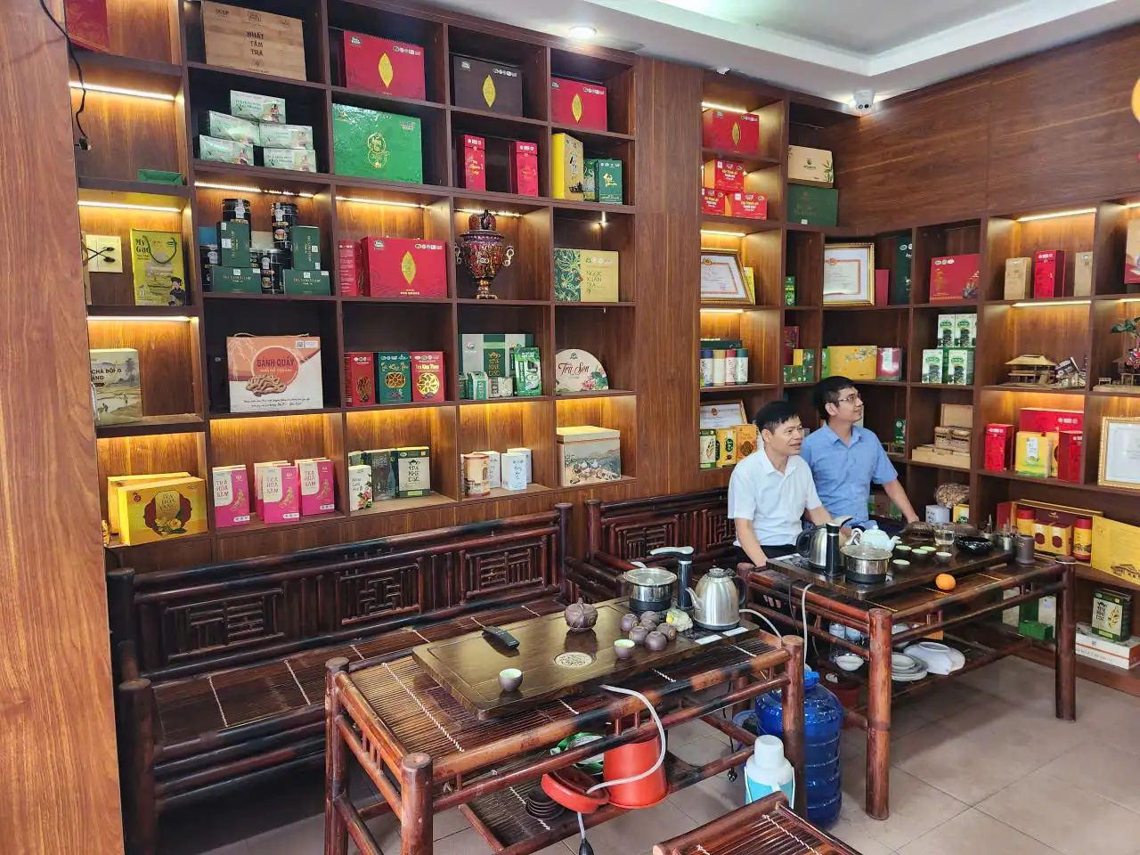 Tổ chức đoàn học tập, trao đổi kinh nghiệm về thực hiện Chương trình mục tiêu quốc gia xây dựng nông thôn mới