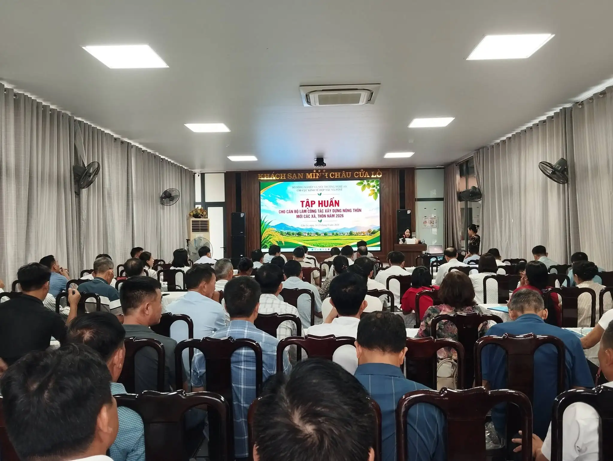 Chi cục Kinh tế hợp tác & PTNT tổ chức về xây dựng nông thôn mới