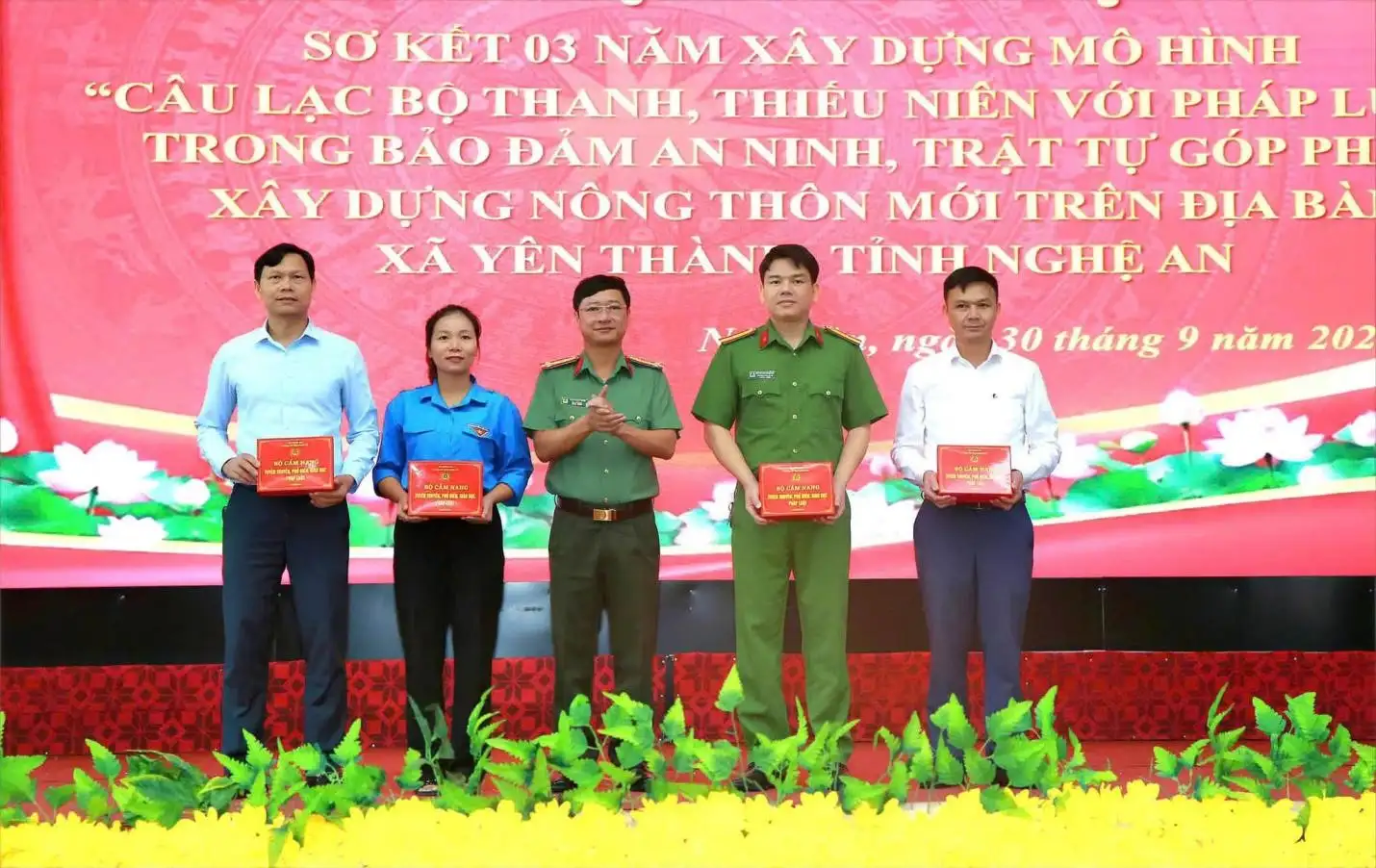 Sơ kết 03 năm xây dựng mô hình “Câu lạc bộ thanh thiếu niên với pháp luật” trong đảm bảo an ninh trật tự, góp phần xây dựng nông thôn mới trên địa bàn xã Yên Thành