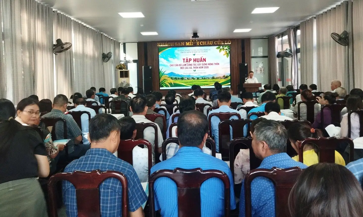 Chi cục Kinh tế hợp tác và Phát triển nông thôn tỉnh Nghệ An tổ chức lớp tập huấn cho cán bộ làm công tác xây dựng nông thôn mới các xã, thôn năm 2026